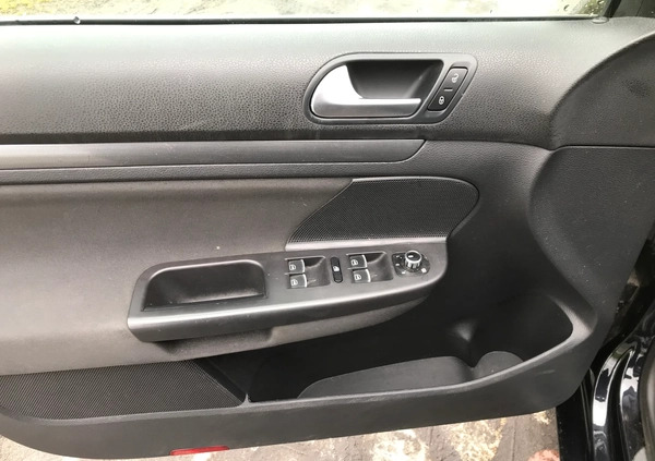 Volkswagen Golf cena 21900 przebieg: 239000, rok produkcji 2011 z Stryków małe 407